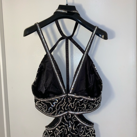 ELEGANT LONG DRESS - Picture 6 of 7